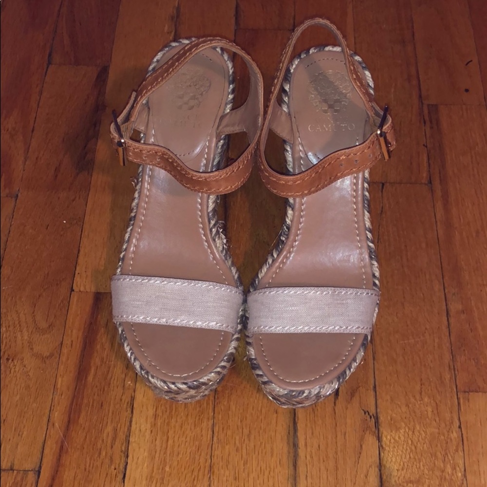 Vince Camuto Wedges Size 10